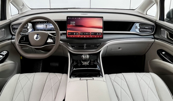 比亞迪騰勢(shì)d9價(jià)格及圖片 騰勢(shì)d9售價(jià)32萬(分期首付9萬)