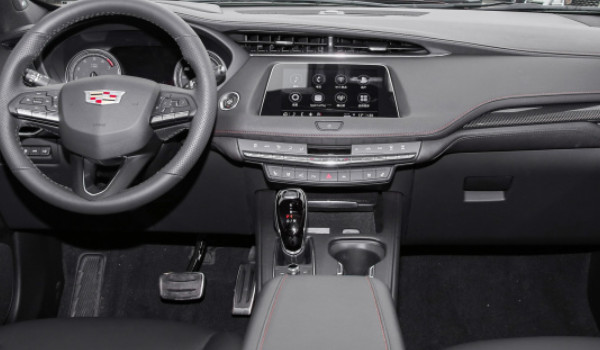 xt4凱迪拉克2022款價(jià)格 2022款xt4售價(jià)20萬(落地價(jià)22萬)