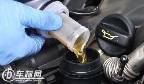 捷豹xel保養(yǎng)一次要多少錢(qián) 小保養(yǎng)一次800元(大保養(yǎng)一次1500元)