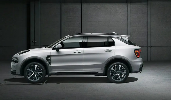 領(lǐng)克01的動(dòng)力怎么樣 最大馬力可達(dá)254匹(搭載2.0T發(fā)動(dòng)機(jī))