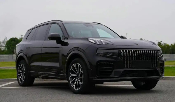 領(lǐng)克09phev分期多少錢 分期首付10萬(36期月供7437元)