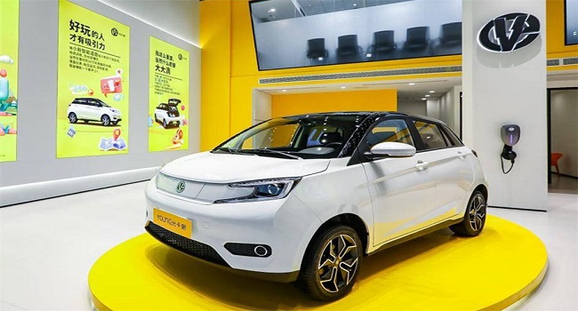 電動(dòng)屋young光小新能不能買，城市代步好幫手