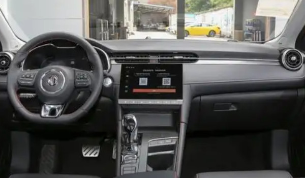 名爵6分期首付多少錢 分期首付2萬(wàn)(36期月供1961元)