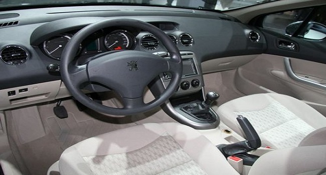 2010款標(biāo)致408費(fèi)油嗎，百公里油耗低至5.2L