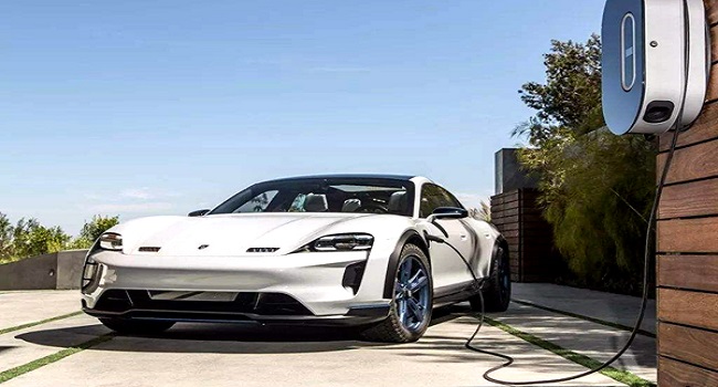 保時(shí)捷有新能源車(chē)嗎，保時(shí)捷新能源電動(dòng)跑車(chē)Taycan受到了高度關(guān)注