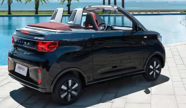 宏光五菱mini 2022款價(jià)格 2022款宏光mini售價(jià)3萬(wàn)(落地3萬(wàn))