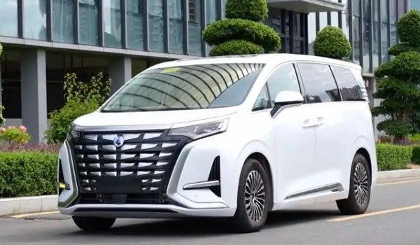 騰勢d9價(jià)格及圖片 2022款騰勢d9售價(jià)38萬(落地40萬)