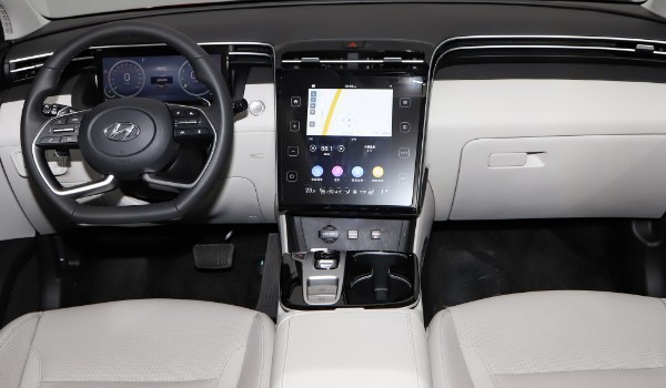 現(xiàn)代途勝混動多少錢 2022款途勝混動售價15萬(落地18萬)