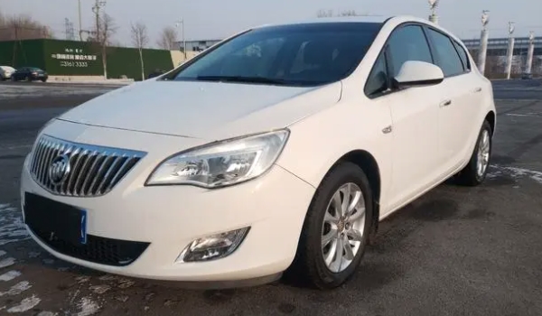 別克英朗電瓶多少錢一個 別克英朗電瓶售價(jià)800-2000元之間