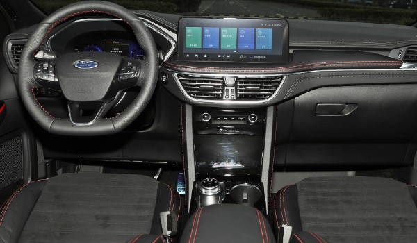 福特銳際油耗多少真實油耗 百公里油耗9.9L(一公里消耗7毛錢)