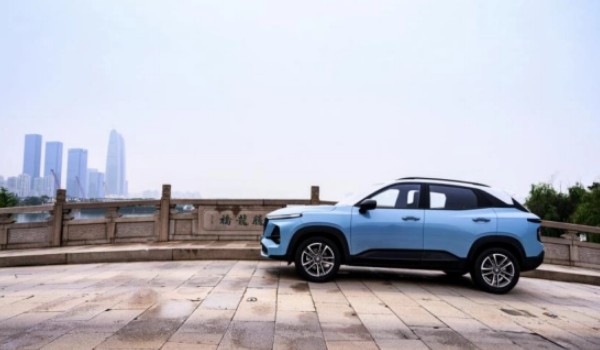 寶駿rs3質(zhì)量怎么樣值得購買嗎 百公里油耗7.1L(輸出馬力達147匹)