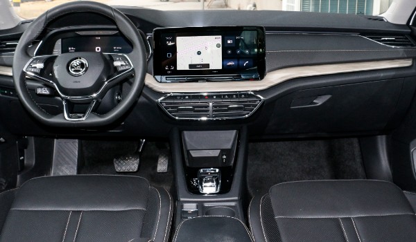 斯柯達明銳油耗多少真實油耗 百公里油耗6.8L(油耗一公里5毛錢)