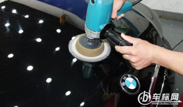 汽車車漆怎么保養(yǎng) 保養(yǎng)車漆可以粘貼車衣/打蠟/雨后及時洗車