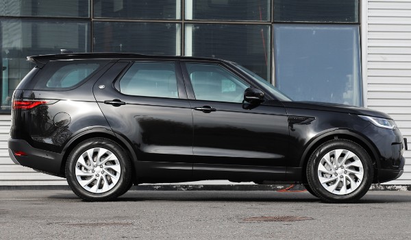 路虎發(fā)現(xiàn)分期首付要多少 分期首付20萬(36期月供14606元)