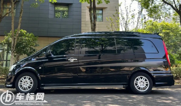 奔馳威霆動力怎么樣啊 輸出馬力可達211匹(2.0T四缸發(fā)動機)