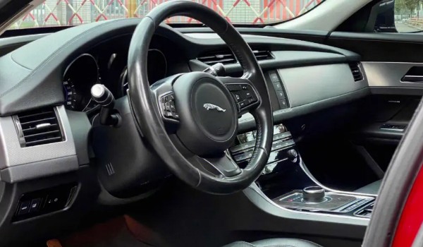 捷豹xfl2022最新款多少錢(qián) 2022款捷豹xfl售價(jià)39萬(wàn)(分期首付11萬(wàn))