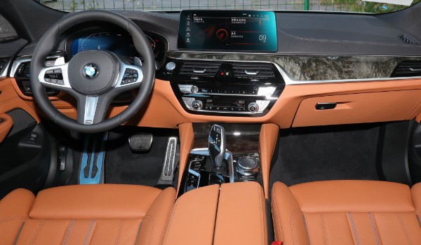 寶馬6系分期首付多少錢(qián) 分期首付15萬(wàn)(36期月供10887元)