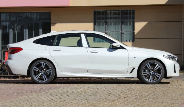 寶馬6系分期首付多少錢(qián) 分期首付15萬(wàn)(36期月供10887元)