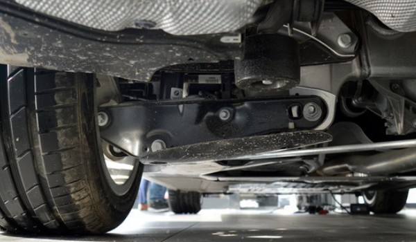 寶馬6系gt值得購(gòu)買嗎 輸出馬力可達(dá)245匹(車身長(zhǎng)達(dá)5.1米)