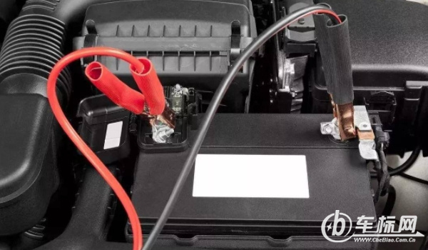 汽車電瓶充電需要多長時(shí)間 充電需要等待3-5個(gè)小時(shí)可以充滿