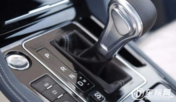 自動擋車點火時應該掛什么檔位 應該掛在P檔或N檔位置上