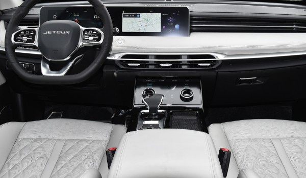 捷途x70油耗多少錢(qián)一公里 油耗一公里6毛錢(qián)(百公里油耗8.5L)