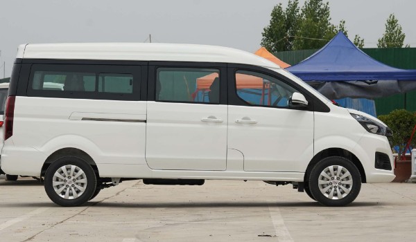 金海獅7座價(jià)格及圖片 金海獅七座版售價(jià)8萬(wàn)(分期首付2萬(wàn))