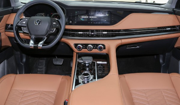 長(zhǎng)安cs95分期首付月供多少錢 分期首付5萬(wàn)(36期月供3677元)