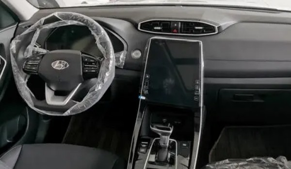 標致2008和現(xiàn)代ix25哪個好 2008動力更強(售價9萬一輛)