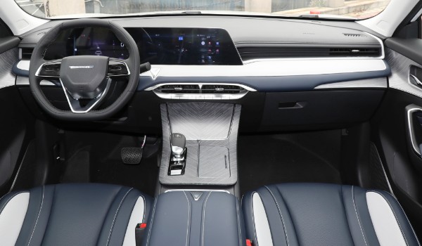 啟辰大v圖片及報(bào)價(jià)2023款 新車(chē)售價(jià)9萬(wàn)一輛(分期首付2萬(wàn))