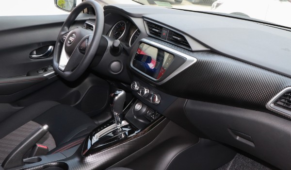 藍(lán)鳥一公里多少油錢 消耗5毛錢(排量影響油耗)