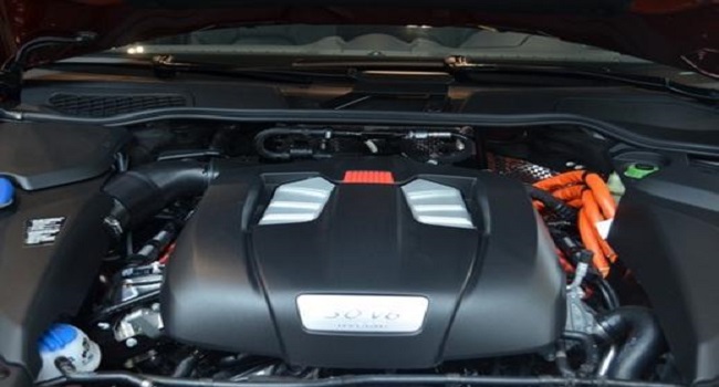 保時(shí)捷卡宴2022款報(bào)價(jià)及圖片，指導(dǎo)價(jià)101.8萬(wàn)的鉑金版