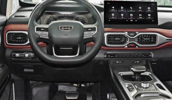 豪越油耗多少真實(shí)油耗 百公里油耗9.9L(一公里消耗7毛錢)