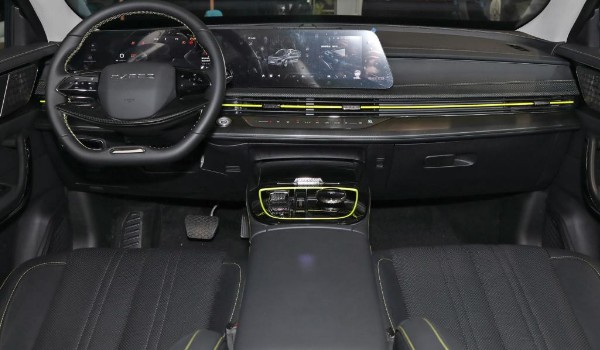 星途追風(fēng)2023款報價圖片 新車13萬一輛(分期首付4萬)