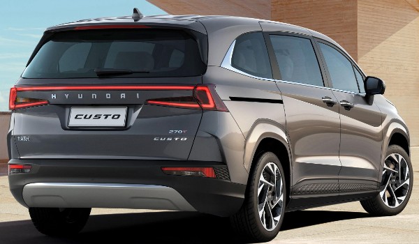 嘉際和庫斯途哪個值得入手 庫斯途動力更強(車長4.9米)