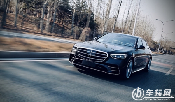 奔馳多少錢(qián) 奔馳A、B、C、S、E、G售價(jià)26.38萬(wàn)-189.20萬(wàn)