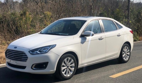 福睿斯和英朗哪個(gè)好 英朗動(dòng)力更強(qiáng)(福睿斯配置豐富)