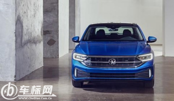 大眾速騰和豐田卡羅拉哪個(gè)好 速騰車長(zhǎng)4.7米(動(dòng)力更強(qiáng))