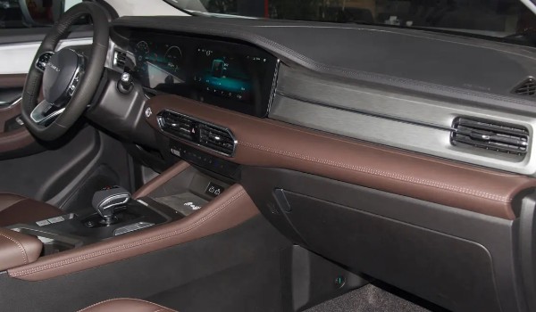 捷途x90plus值得購買嗎 油耗實(shí)測8.7L(馬力可達(dá)254匹)