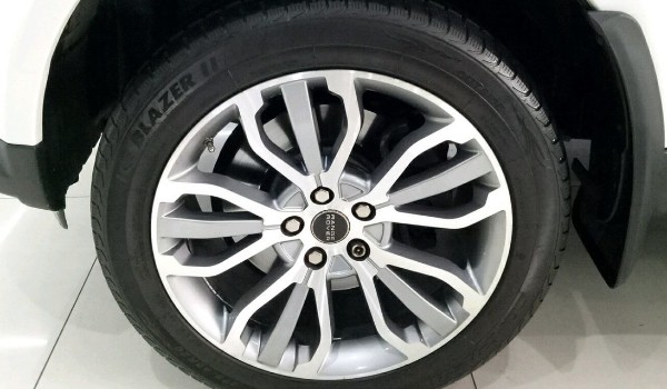 攬勝運(yùn)動(dòng)版輪胎品牌是什么 三種品牌(米其林馬牌倍耐力)