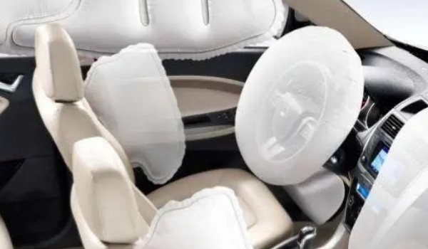 星辰安全性怎么樣 主動安全配置齊全(搭載4個(gè)氣囊)