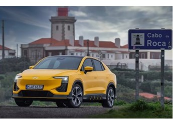 愛馳U6海外大試駕如期舉行 百余媒體人盛贊這款中國(guó)車