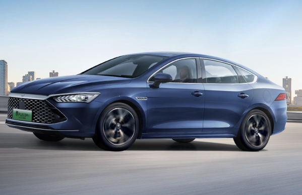 10萬價位四款混動家轎對比 比亞迪秦PLUS已經(jīng)不吃香了？