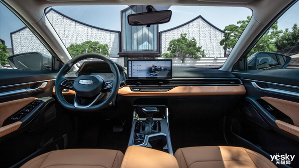 燃油車香起來了！吉利怒掀價格戰(zhàn)：新帝豪卷出新高度