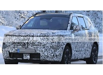 有望2026下半年亮相！新款現(xiàn)代途勝諜照曝光：方盒造型+折角日行燈