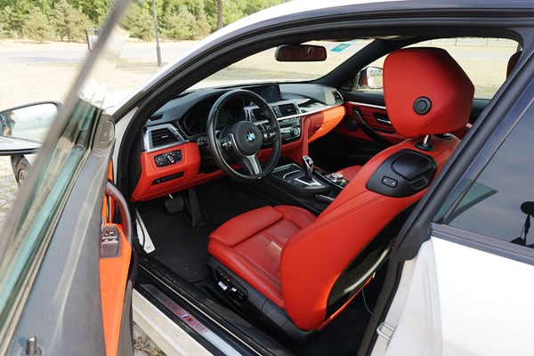 扮帥扮老虎 試駕寶馬440i M運(yùn)動套裝