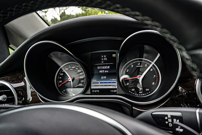 德系高端商務MPV 試駕奔馳V260L 