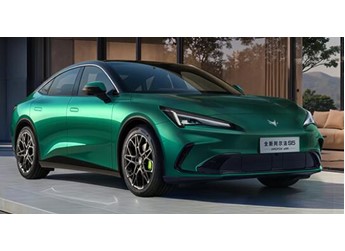 定位AI高性能寬體轎跑！全新極狐阿爾法S5開啟預(yù)售：11.28萬起 封面圖