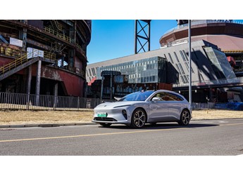 優(yōu)雅與性能兼顧 試駕蔚來ET5T