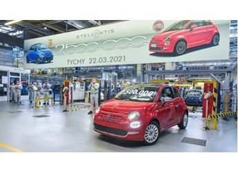 零跑在波蘭Stellantis工廠生產(chǎn)電動汽車 首批車型已下線 封面圖